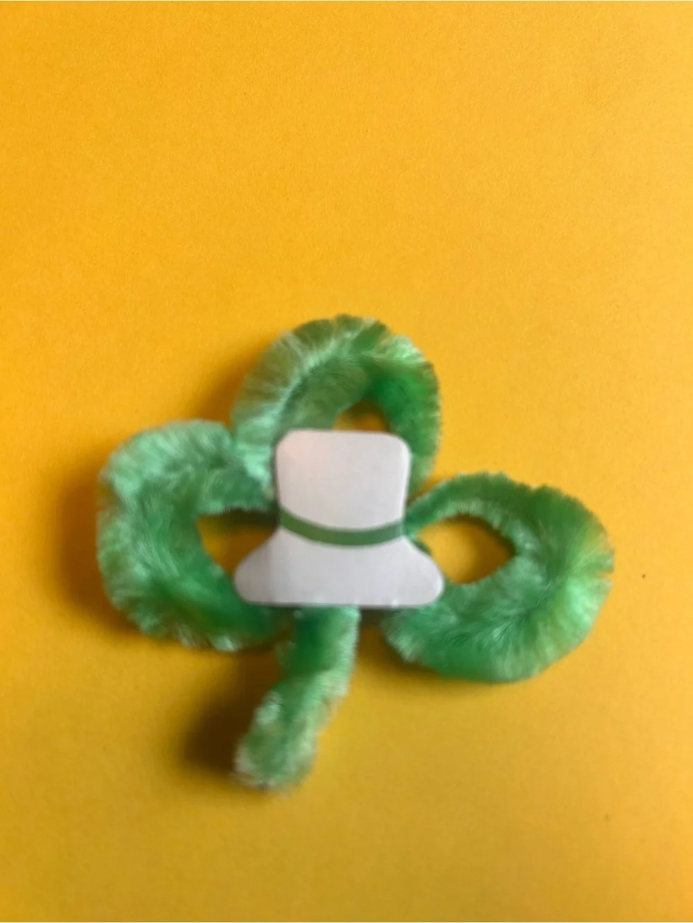 Vintage St. Patrick’s Day Shamrock Chenille Brooch Pin Green Fuzzy Irish Hat